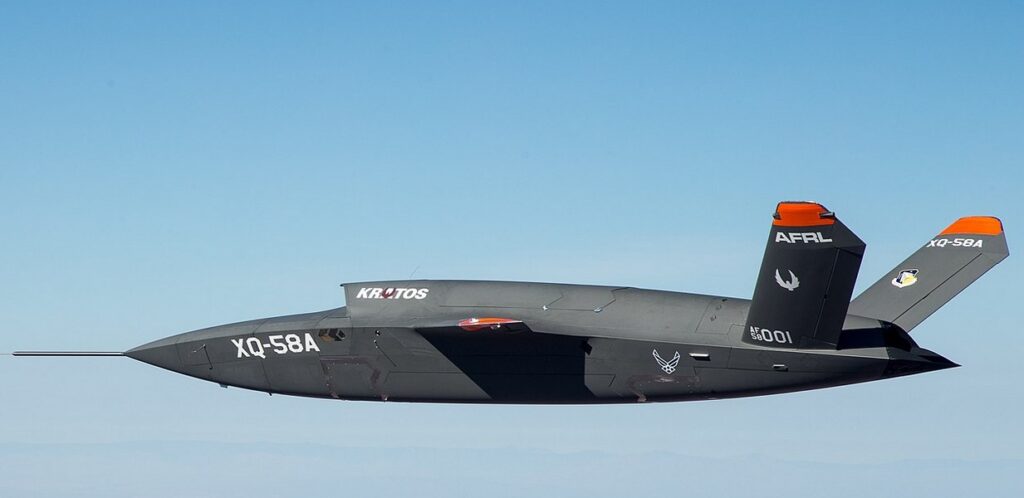 Drones de Uso Militar: XQ-58A Valkyrie Revoluciona la Tecnología de Combate